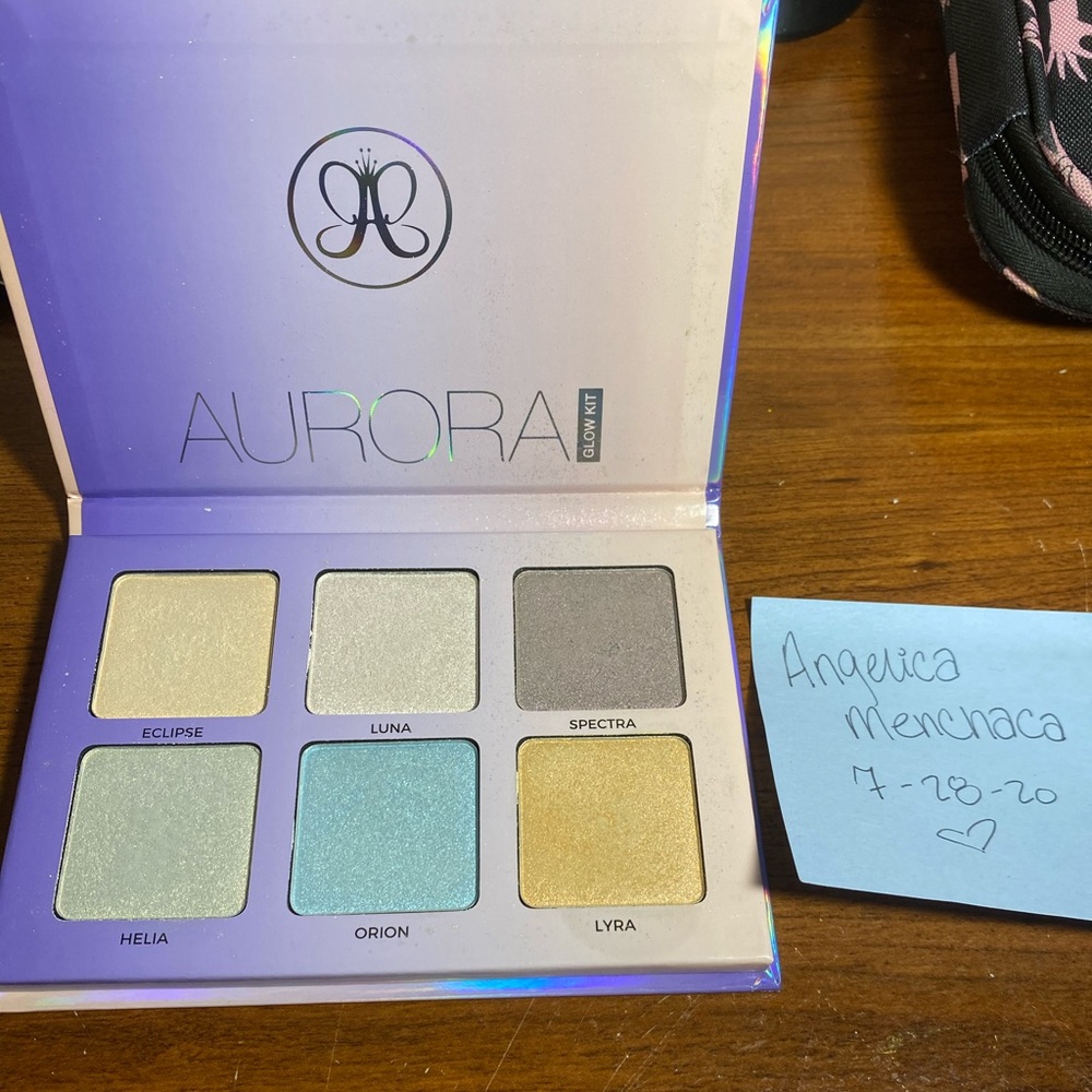 Aurora Anastasia highlight pallet